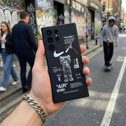 Astronaut Black Galaxy S26 Case – Space Streetwear Graphic Protective Cover