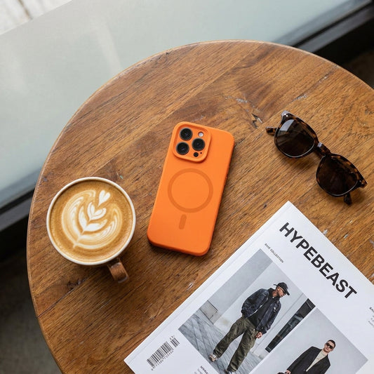 Magnetic Silicone Case - MagSafe Compatible - Precise Cutouts II