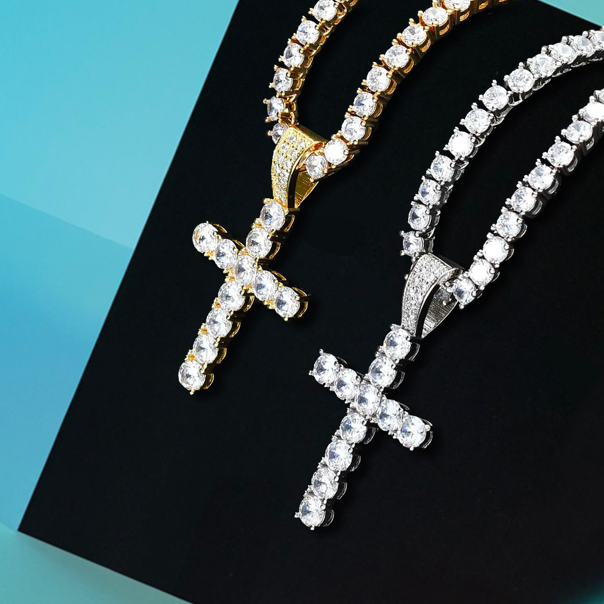 Brilliant Cut Cross Pendant in 14K Gold - SPICEUP