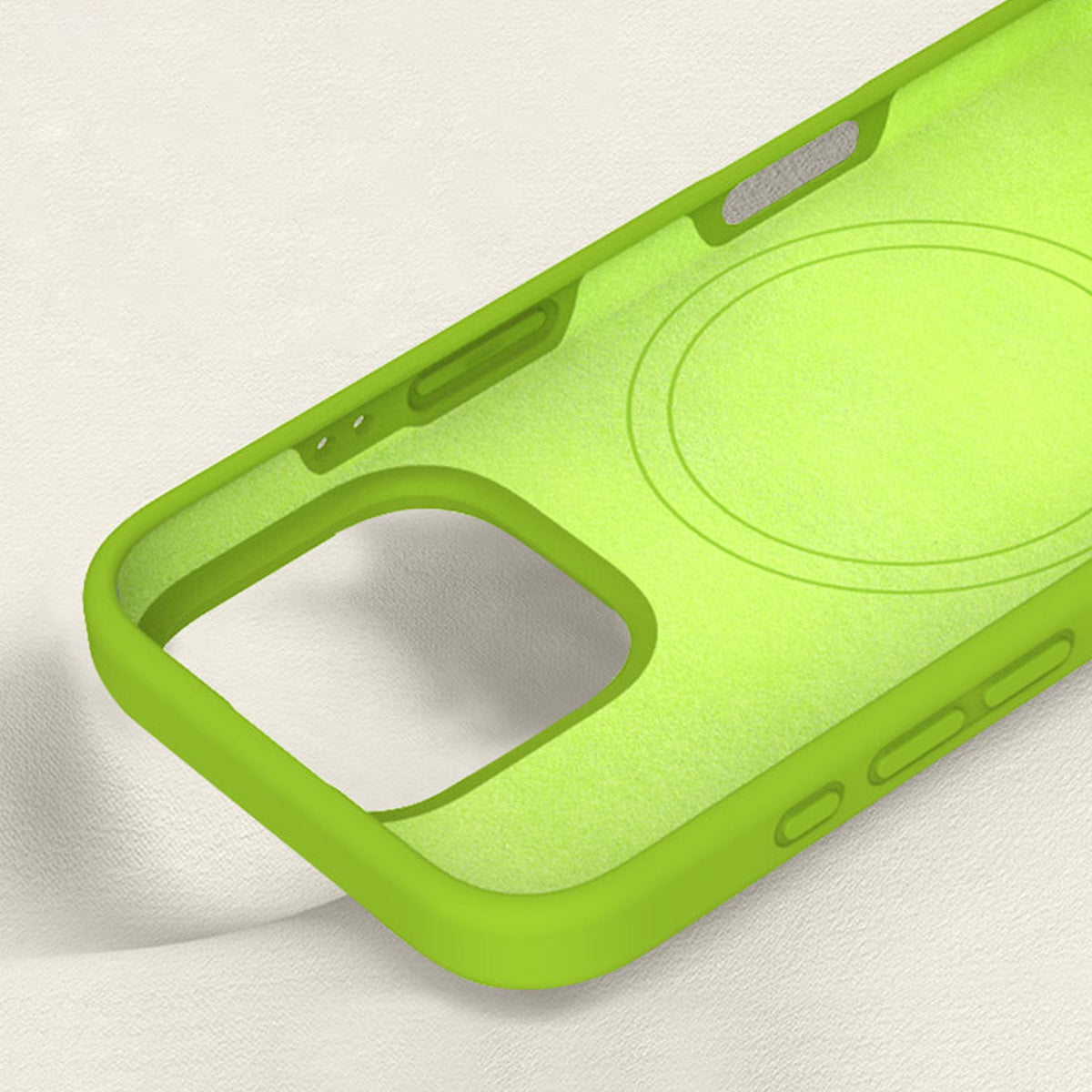 Magnetic Silicone Case - MagSafe Compatible - Large Cutouts I