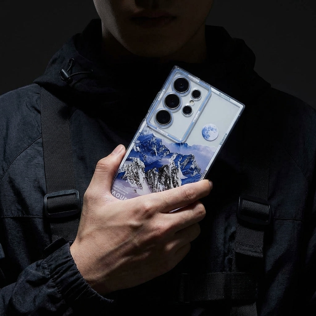 White Snow Mountain Streetwear Galaxy S26 Case – Deconstructed Landscape Protective Cover