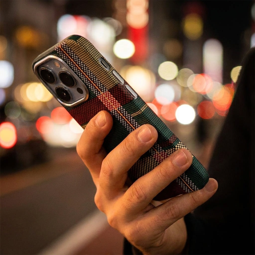 Magnetic Phone Case | Carbon Fiber Case with Kevlar Weave – Red & Green Plaid